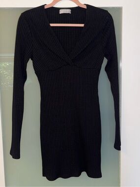 Urban Outfitters Black Ribbed Long Sleeve V‑Neck Dress